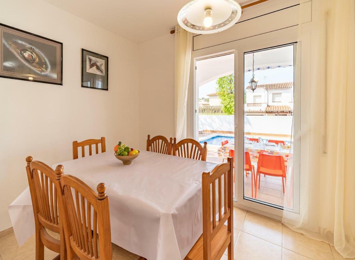 Holiday Home Odri Ля Эскала Экстерьер фото